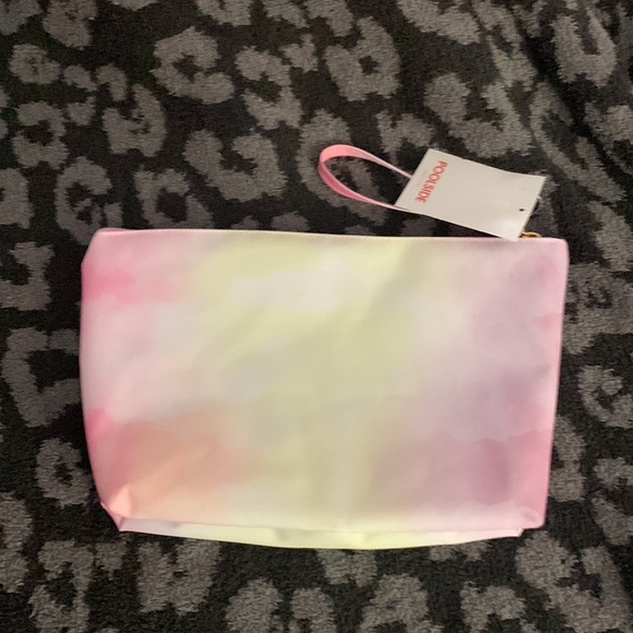 Poolside Wet/Dry Pouch - Picture 2 of 5